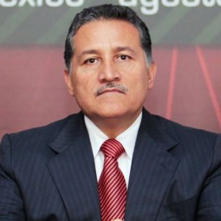 Wikipedia en iniciativas de ley puede inducir a error: Arturo Zamora