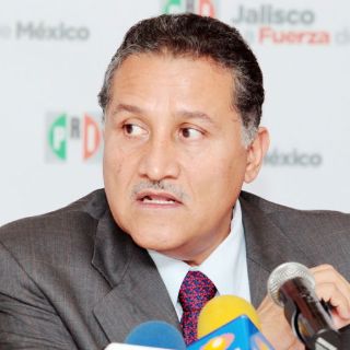 Consulta de Wikipedia para legislar refleja carencia de conocimiento: Arturo Zamora