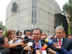 La postergación de este fallo estuvo presidido de la visita del dirigente nacional del PRD, Jesús Zambrano. ARCHIVO  /