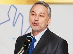 El gobernador asistió ayer a la inauguración del Primer Foro Regional de Consulta en Materia de Agua. E. BARRERA  /