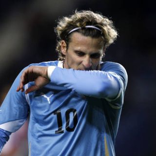 Se enfrían negociaciones entre el Inter y Forlán