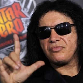 El vocalista de la banda de rock Kiss llega a 62 años de edad