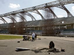 La pista del Estadio de Atletismo estará homologada el 15 de septiembre por la Federación Internacional de Atletismo.A. HINOJOSA  /