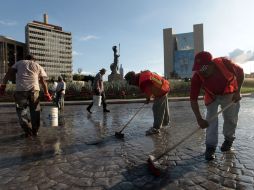 La Glorieta Minerva se reabrió ayer a la circulación, por lo que el Ayuntamiento cumplió con el programa de obras. A. GARCÍA  /