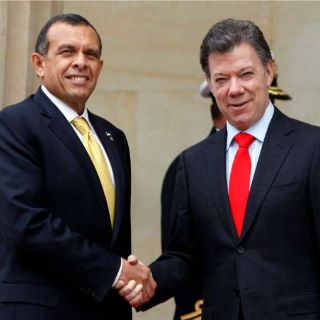 Santos recibe a su colega hondureño en Bogotá