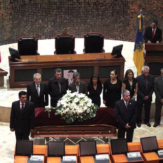 Rinden Homenaje a ex diputado Guillermo Ramos