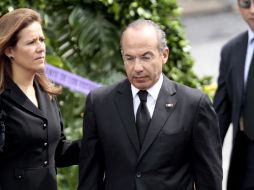El mandatario y su esposa en el lugar de los hechos. NTX  /