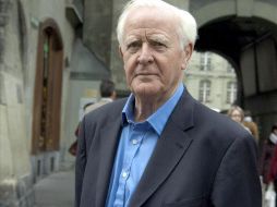 El escritor es autor de la novela 'El espía que surgió del frío' . ESPECIAL  /