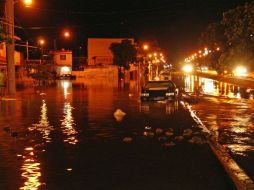 En Escuinapa fueron desalojadas de sus viviendas alrededor de 200 personas. EL UNIVERSAL  /