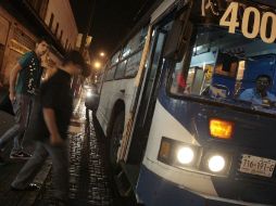 En la metrópoli hay alrededor de siete mil negocios del sector restaurantero; sus empleados se verán beneficiados. A. HINOJOSA  /