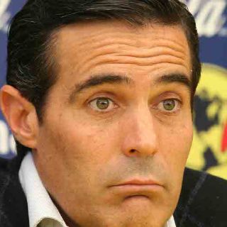 Bauer niega rumores sobre Reinoso