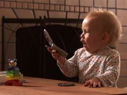 En los primeros meses de edad, los bebés expuestos al inglés detectan mejor la diferencia entre los sonidos 'r' y 'l'. AP  /