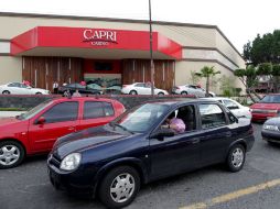 El casino Capri ubicado entre Ávila Camacho y Circunvalación fue clausurado por incumplimiento a medidas de seguridad. M. FREYRÍA  /