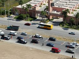 Policías federales realizan hoy operativos de vigilancia en Monterrey. AP  /
