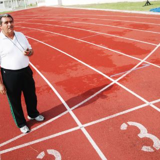 Cuatro décadas en carrera contra el tiempo