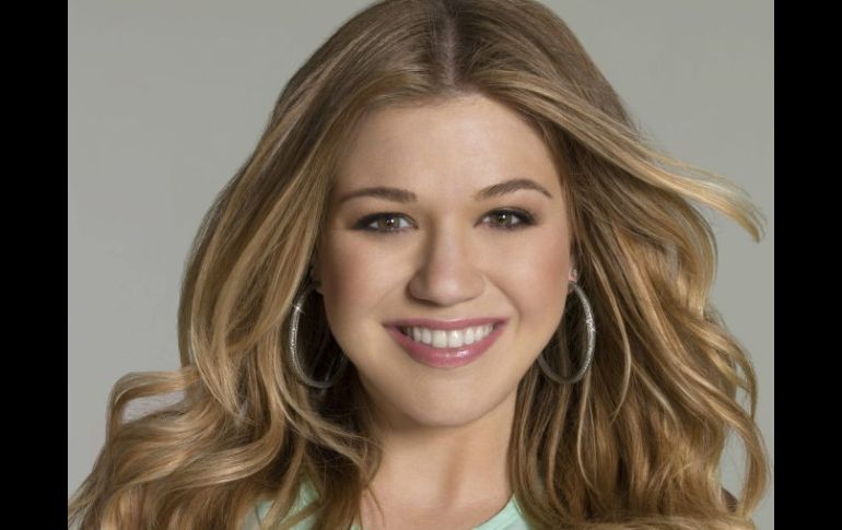 La cantante comenta que su nuevo álbum contará con una edición de lujo. NTX  /