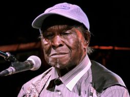 Edwards se mantenía en activo y con su edad, podía llegar a realizar 70 conciertos al año. AP.  /