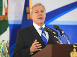 En tono sarcástico, Fernando Guzmán justificó a los diputados que no han podido dictaminar la permanencia o no del auditor. ARCHIVO  /