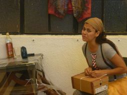 Todas las Julias del mundo es una readaptación de La señorita Julia, de Strindberg. En la imagen la actriz Mely Ortega. ESPECIAL  /