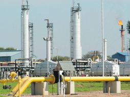 La alianza de Sacyr y Pemex fue bien recibida por los mercados. En la imagen, instalaciones de la petrolera española. ARCHIVO  /