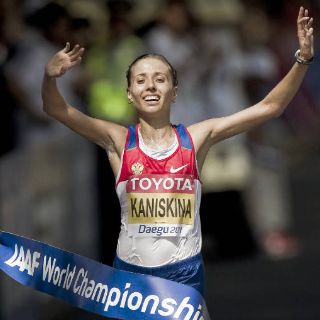 Kaniskina rompe maldición de campeones olímpicos de atletismo