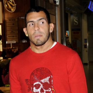 Será 'imposible' para Tévez salir del Manchester City esta temporada