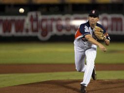 Pablo Ortega de Tigres durante el juego dos contra Diablos Rojos. MEXSPORT  /