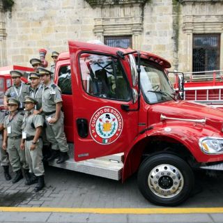 Fundéu BBVA en México: apagafuegos, escrito en una sola palabra