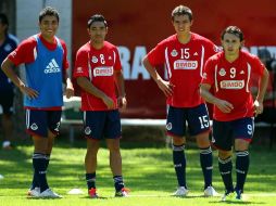 Jugadores del club Chivas, durante sesión de entrenamiento, previo al encuentro con los Xolos de Tijuana. MEXSPORT  /