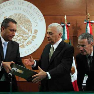 Blake entrega Informe al Congreso