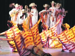 El ballet de Amalia Hernández presentará una serie de coreografías que integraron el repertorio de esta agrupación en 1968. M. FREYRÍA  /