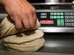 Existe el temor de una nueva crisis que contamine a la economía mexicana. ARCHIVO  /