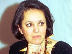 La artista aseguró que Laberinto de quimeras busca representar la fascinación de las féminas por el calzado. ARCHIVO  /