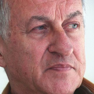 No se puede imponer la democracia a cañonazos: Juan Goytisolo