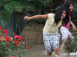 Las inundaciones dan lugar a innumerables accidentes en el estado. NTX  /