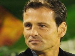 Luego de la derrota de Santos ante Jaguares, la directiva decidió cesar al técnico argentino. ARCHIVO  /