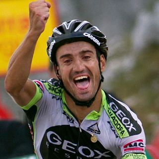 Cobo consigue el liderato en la Vuelta a España