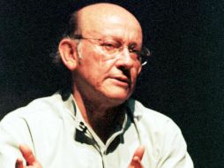 Divulgador de la sabiduría humana, gran columnista, y un hombre de teatro. NTX  /