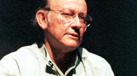 Divulgador de la sabiduría humana, gran columnista, y un hombre de teatro. NTX  /