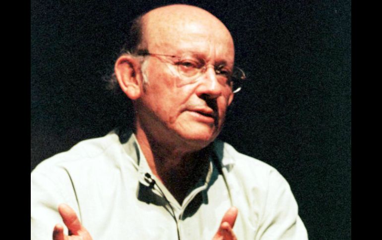 Divulgador de la sabiduría humana, gran columnista, y un hombre de teatro. NTX  /