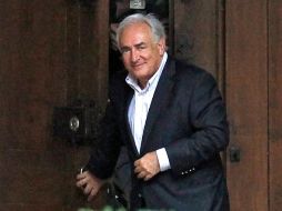 Dominique Strauss-Kahn, ex director del FMI, volvió a Francia en un regreso mediático pero silencioso. REUTERS  /