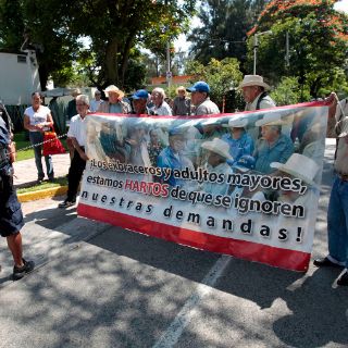 Lunes de manifestación en Casa Jalisco