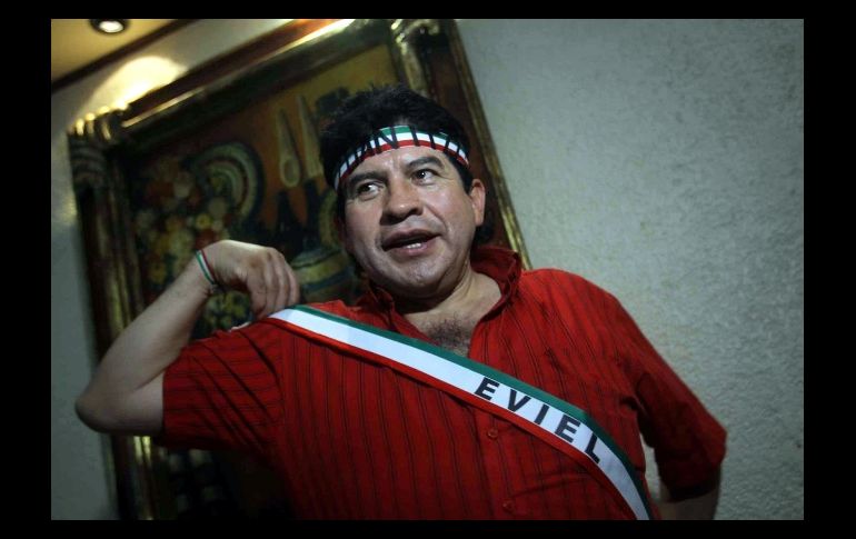 Este martes ''Juanito'' hará oficial su intención de contender por el gobierno del DF en el teatro Diego Rivera. ARCHIVO  /