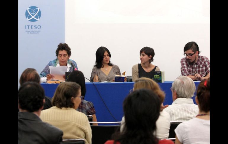 Presentación del libro 'Ciclovista Guadalajara', de Eugenia Coppel, en el ITESO. A. HINOJOSA  /