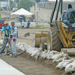 Inicia última etapa de concreto sobre Gobernador Curiel