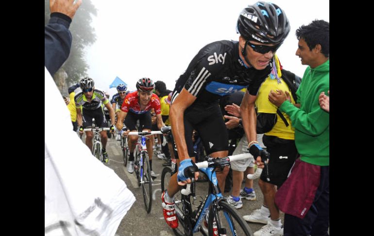 Froome y Cobo tuvieron una espectacular encuentro en los últimos dos kilómetros del recorrido. REUTERS  /