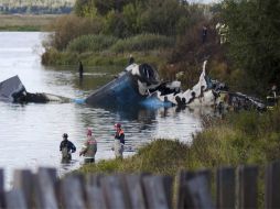 Al menos 44 personas han muerto al desplomarse un avión en Rusia. Viajaban miembros de un equipo de hockey. REUTERS  /