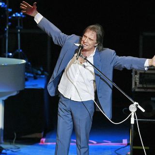 Aclaman en Jerusalén a Roberto Carlos