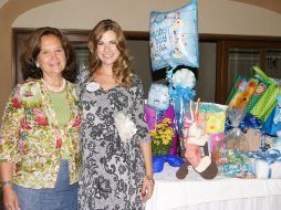 Yolanda Ahumada de Moreno y Andrea Moreno.  /