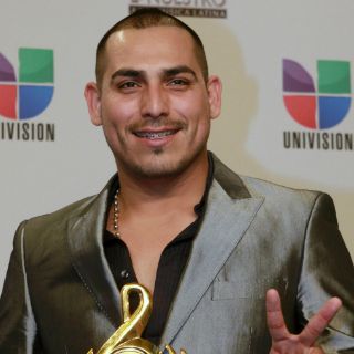 Espinoza Paz se abre paso en el país